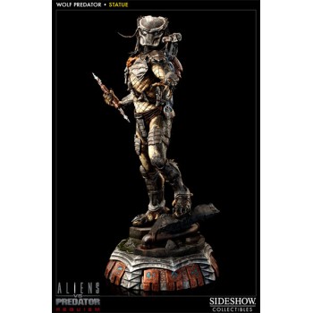 Alien vs Predator Requiem Wolf Predator Statue 51cm